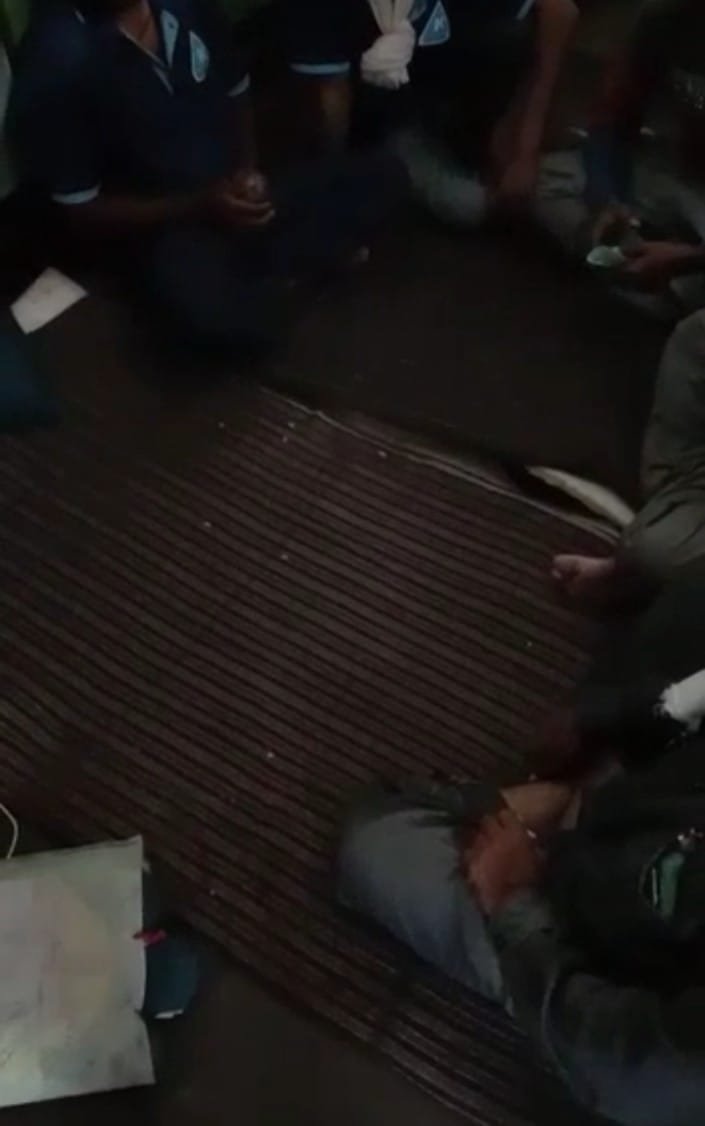 पाटन में एमपीईबी कर्मचारी हो गए जुआरी: लोग फोन करके समस्या बताते रहे, स्टाफ लगा हार-जीत के दांव लगाने 2 112