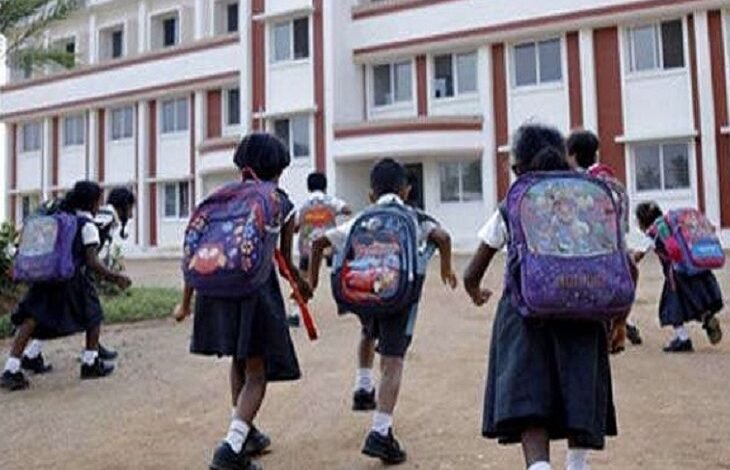 5 अगस्त से नौवीं-10वीं की कक्षाएं भी लगेंगी:अब सप्ताह में 6 दिन खुलेंगे स्कूल, लेकिन 9वीं से 12वीं तक की कक्षाएं 1 दिन ही लगेगी 1 1627641913