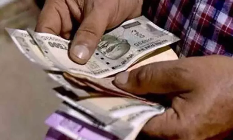 सेंट्रल हाउसिंग बैंक मैनेजर का कारनामा : पीएम आवास की सब्सिडी दिलाने मांग रहा था 1 लाख की रिश्वत, पुलिस ने आरोपी को दबोचा 1 828974 ais