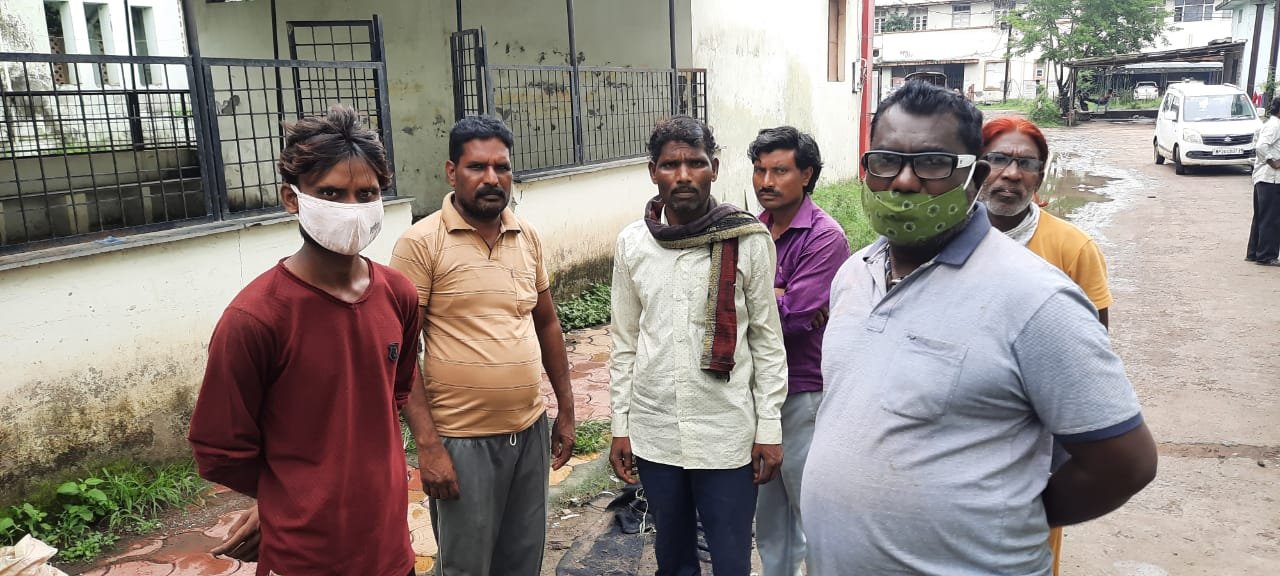 पनागर थाने के सामने सड़क हादसा, पीएचई कर्मी की मौत : ऑफिस से पैदल जा रहा था घर, बाइक सवार ने रौंदा 2 WhatsApp Image 2021 08 19 at 12.17.29 PM