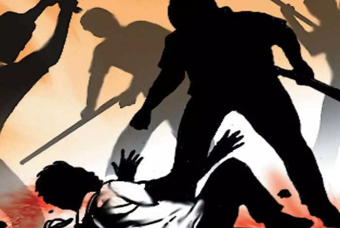 तू मुझे जानता नहीं, मैं डॉन हूँ : गोरखपुर में वकील से मारमीट कर, ऑफिस में की जमकर तोडफ़ोड़ 1 navbharat times