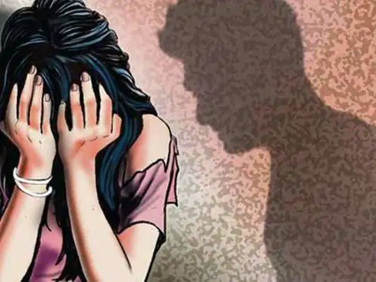 पति-पत्नी और वो:शादीशुदा ड्राइवर को युवती से हुआ प्यार; पत्नी को पता चला तो सास और अन्य महिलाओं के साथ मिलकर पिटाई की, प्रेमिका फंदे पर झूली 1 376 1632901219