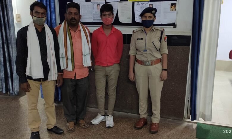 आरपीएफ ने प्रसव पीड़ा से कराहती महिला यात्री को चिकित्सकीय सुविधा कराई उपलब्ध 1 WhatsApp Image 2021 09 05 at 12.13.04 PM