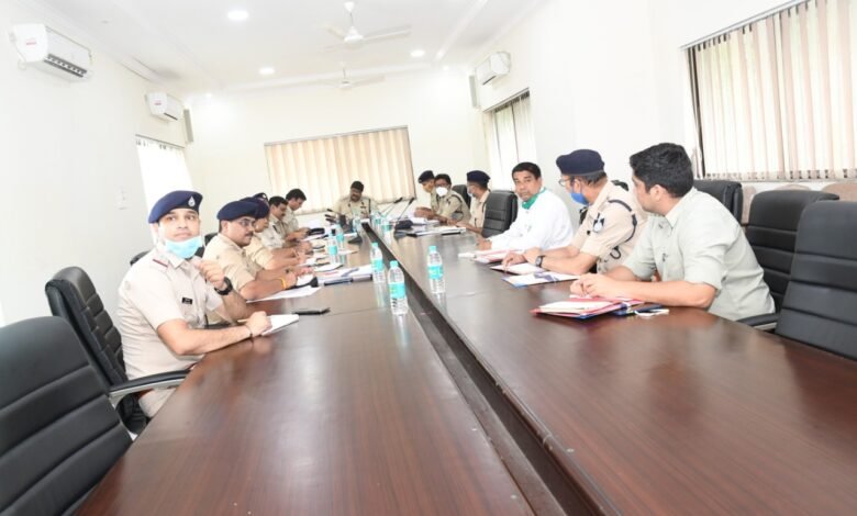 नवागत आईजी की बैठक: क्राइम समीक्षा में पुलिस अधीक्षकों से कहा अपराधों पर लगाए अंकुश 1 WhatsApp Image 2021 09 10 at 14.33.40