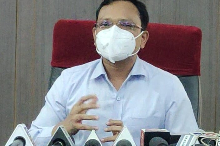मेडिकल यूनिवर्सिटी में पहले जो हुआ वो कभी नहीं होगा: कुलपति संभागायुक्त बी चंद्रशेखर ने कहा समय पर सब कुछ होगा 1 WhatsApp Image 2021 09 15 at 17.47.08