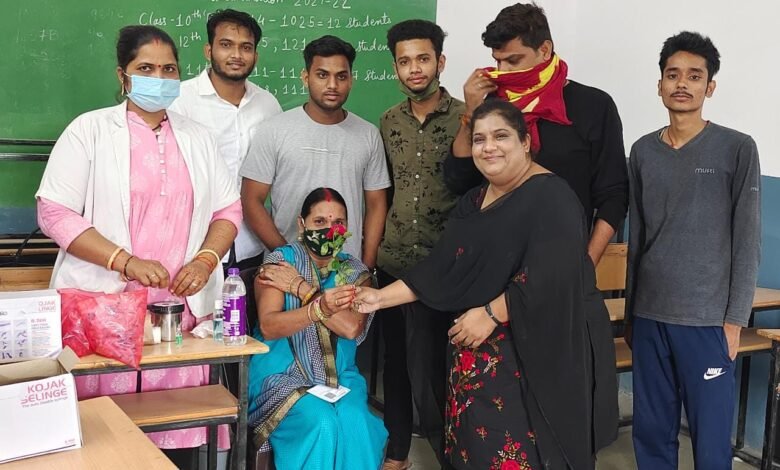 रेडक्रास सोसायटी के वेक्सीनेशन कैंप में लगभग 220 से अधिक व्यक्तियों ने लगवाया कोरोना के टीका 1 WhatsApp Image 2021 09 16 at 15.31.57