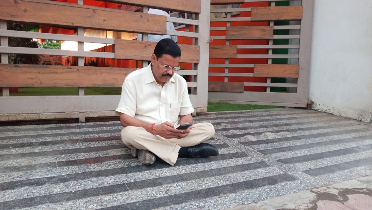पिछड़ा वर्ग के पूर्व प्रदेश उपाध्यक्ष का 8 घंटे का धरना: भाजपा प्राइवेट लिमिटेड कंपनी बन गई, नेता-कार्यकर्ताओं की इज्जत नहीं 2 WhatsApp Image 2021 09 19 at 17.55.29