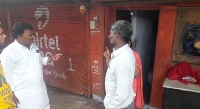 आर्मी भर्ती निरस्त को लेकर युवाओं की हुडदंग: घरों में बरसाए पत्थर, महिला को जान बचाकर भागना पड़ा 2 WhatsApp Image 2021 09 28 at 12.13.21
