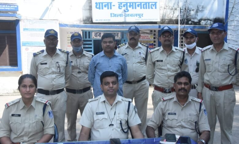 हनुमानताल में ऑनर किलिंग : माँ ने बेटी को प्रेमी के साथ आपत्तिजनक हालत में देखा और बाप ने घोंट दिया गला 1 WhatsApp Image 2021 10 06 at 1.56.54 PM