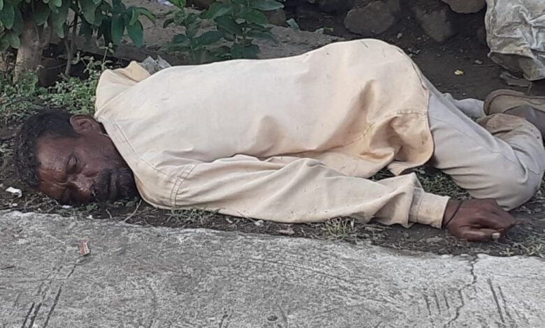 बरेला की शराब दुकान के सामने अचानक गिरा अधेड़ : मौत 1 WhatsApp Image 2021 10 20 at 11.38.09 AM