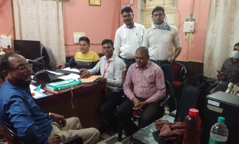 सिहोरा में लोकायुक्त की कार्रवाई : 20 हजार की रिश्वत लेते जल प्रदाय अधिकारी को दबोचा 1 WhatsApp Image 2021 10 22 at 4.24.15 PM