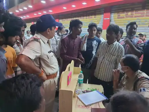 दो सगे भाईयों ने किया था शेरखान का मर्डर : पुलिस ने सोनू को दबोचा, मोनू को गिरफ्तार करने परिजनों पर दबाव, जल्द पकड़ा जाएगा आरोपी 1 new project 2021 10 17t204248028 1634483817