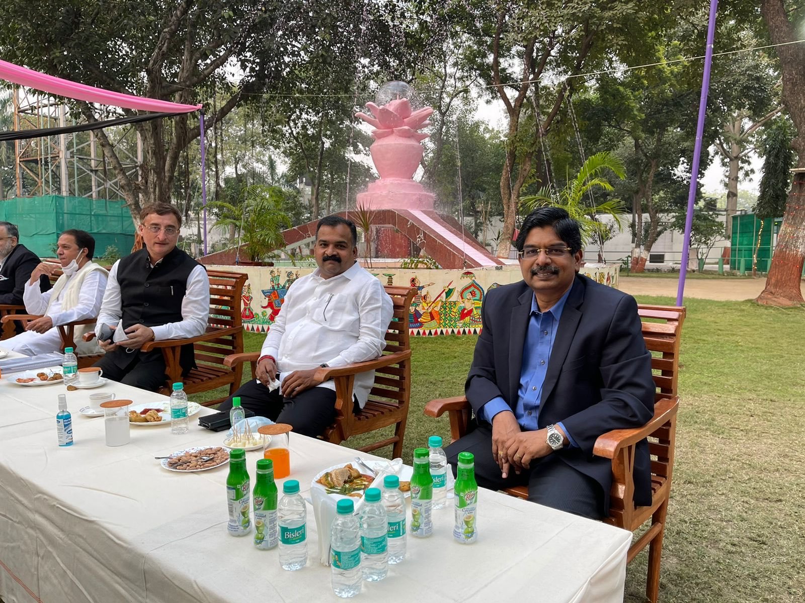 सांसदों ने किया तिहाड़ जेल का निरीक्षण : राज्यसभा सांसद विवेक तंखा ने जबलपुर के कैदी से की मुलाकात रिहाई के लिए जेल कर्मियों से की बात 2