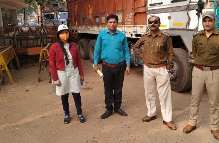 उत्तरप्रदेश की धान जबलपुर में जप्तः एसडीएम सिहोरा ने दो ट्रक धान जप्त की 1 WhatsApp Image 2021 11 13 at 22.03.08