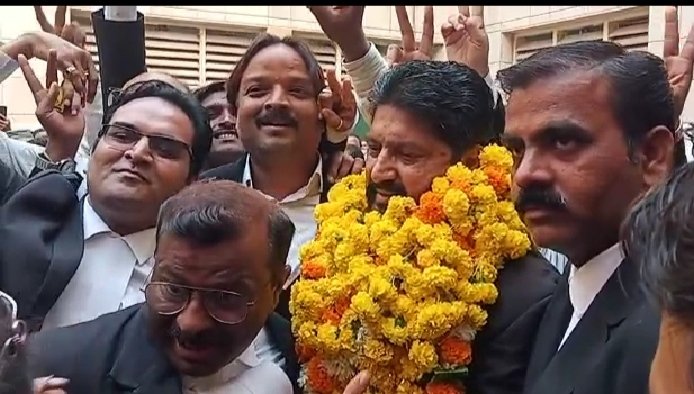 जिला अधिवक्ता संघ चुनाव परिणाम : त्रिकोणीय मुकाबले में आरके सिंह सैनी विजयी 1 WhatsApp Image 2021 11 18 at 4.52.51 PM