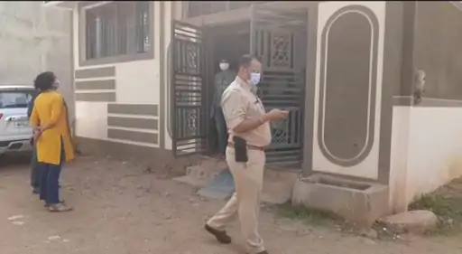 मजिस्ट्रेट के आवास में चोरों ने मारा धावा:दिवाली मनाने गए मजिस्ट्रेट, चोरों ने हाथ किया साफ 1 a3030582 2e1d 4613 b6ae 194257cb84b5 1635941682