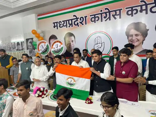 मध्यप्रदेश बाल कांग्रेस का शुभारंभ:कमलनाथ ने शुभारंभ कर लक्ष्य गुप्ता को बनाया बाल कांग्रेस का कैप्टन 1 cogress 00 1636871075