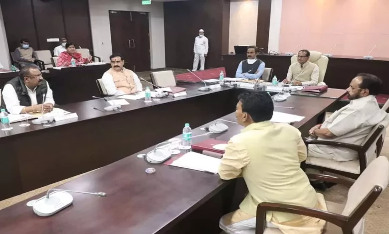 मध्यप्रदेश में संपत्ति नुकसान वसूली अधिनियम कैबिनेट से मंजूर : दंगे, हड़ताल के दौरान सरकारी व प्राइवेट प्राॅपर्टी को नुकसान पहुंचाया तो होगी वसूली 1 11213 cabinetmeeting min