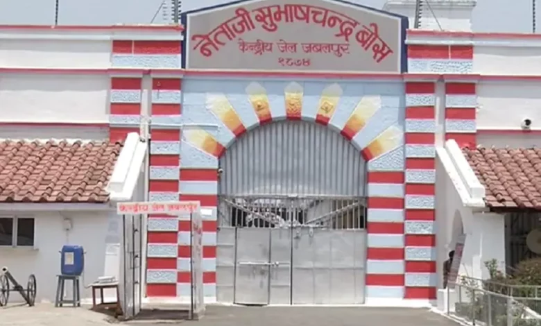 मेडिकल में 33 बर्षीय बंदी ने तोड़ा दम, पुलिस जांच जारी 1 CORONA JBL F