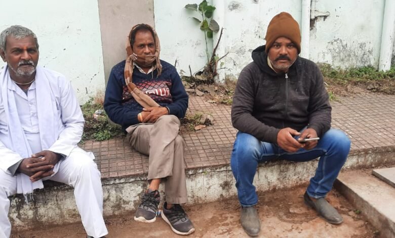 जबलपुर खाद लेने आ रहे किसान को लोडिड वाहन ने कुचला : मौत 1 WhatsApp Image 2021 12 03 at 11.46.55 AM 1