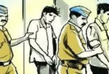 लार्डगंज में 4 चाकूबाजों को पुलिस ने दबोचा : रंजिशन युवक को चाकू से गोदकर हुए थे फरार 10 827429 chakubaj 01 ok