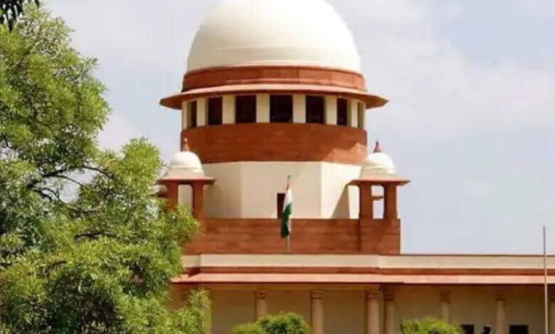 सुप्रीम कोर्ट ने दिया नोटिस:शक है कि मोबाइल डिवाइस पेगासस मैलवेयर से हैक हुए हैं, तो 7 जनवरी तक बताएं 1 WhatsApp Image 2022 01 03 at 10.47.49