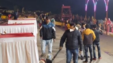 गणतंत्र दिवस को लेकर पुलिस अलर्ट :चप्पे-चप्पे पर नजर; होटल -धर्मशाला -लॉज की सघन चेकिंग 7 WhatsApp Image 2022 01 25 at 11.16.12