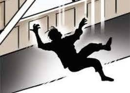 रांझी में तीसरी मंजिल से गिरा मजदूर : इलाज के दौरान विक्टोरिया में तोड़ा दम, खमरिया फैक्ट्री कर्मी का बना रहा था भवन 1 whatsapp image 2021 12 24 at 10239 pm 1640331209