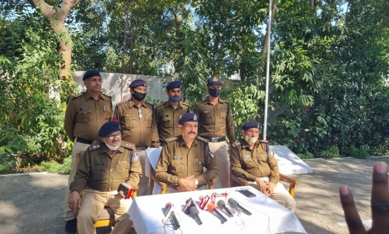 गाडरवारा में पकड़ा गया 10 हजार का ईनामी बदमाश : चार वर्ष से था फरार 1 WhatsApp Image 2022 02 01 at 3.04.54 PM