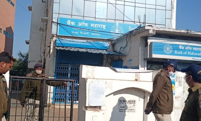 तिलहरी लूट-हत्याकांड : जंगलों में पसीना बहा रही पुलिस, निगरानीशुदाओं से हो रही पूछताछ 1 WhatsApp Image 2022 02 11 at 3.43.11 PM 1