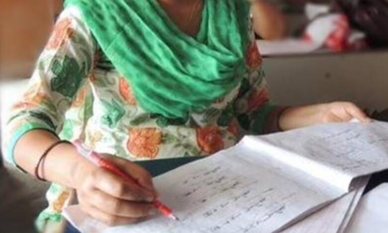 02 03 2022 evaluation of answer sheets 256