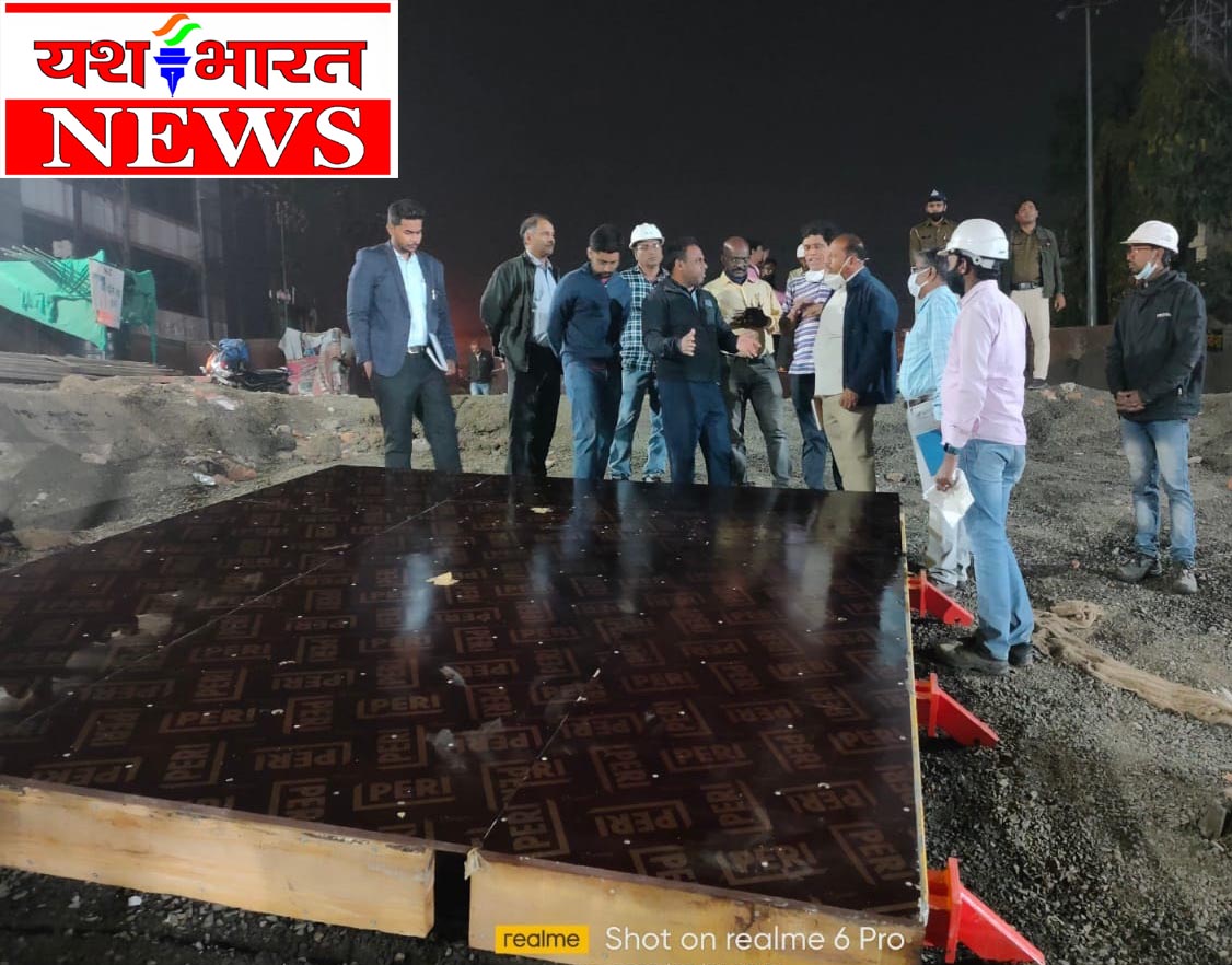 जबलपुर के राजा का रात में 2 बजे तक निरीक्षणः फ्लाईओवर के कामकाज को देखने कलेक्टर निकले रात में 2 03