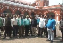 नगर निगम में हड़ताल: कमिश्रर के दफ्तर में हड़तालियों ने डाला ताला 11 12 1