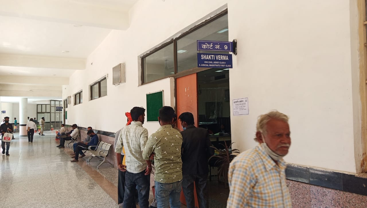 72 खण्डपीठों में आठ हजार मामलों का राष्ट्रीय लोक अदालत में निराकरण 2 15 1
