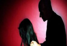 जबलपुर में टीवी देखने घर आए युवक ने किशोरी को मारा झपट्टा : हाथ पकड़कर की अश्लील हरकतें 10 26 04 2021 harassment with woman 21592738 15732562