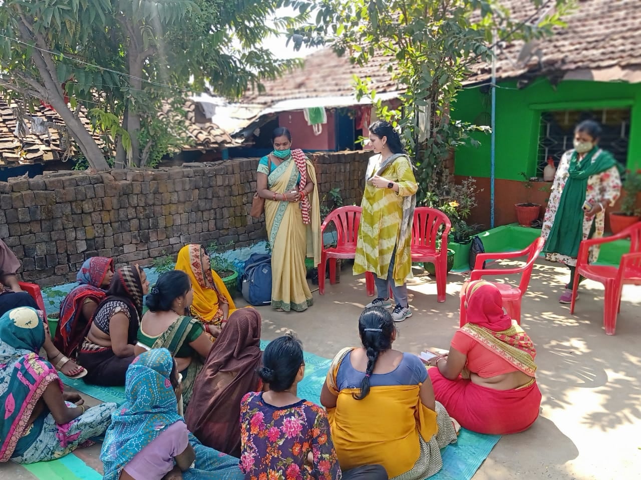 जबलपुर जिला पंचायत सीईओ ने जब सचिव को लगाई फटकार तो गांव वाले देखते रह गएः योजनाओं की जानकारी नहीं देने पर धरमपुरा सचिव को बर्खास्तगी का नोटिस 3 275130042 1522739454767058 8028751696216371745 n