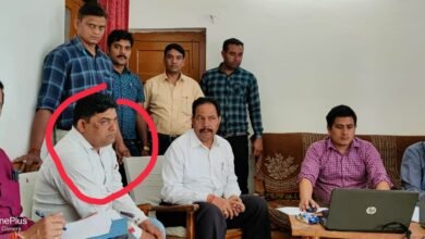 जबलपुर लोकायुक्त की कार्रवाई: 15 हजार की रिश्वत लेते पटवारी को दबोचा 6 IMG 20220311 WA0054