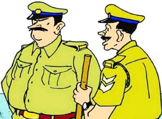पुलिस आरक्षकों को पीटने वाले निकले बाप-बेटी : बुलेरो को जब्त करने पर किया था विवाद, तोड़ दिए थे मोबाइल 1 POLICE 2