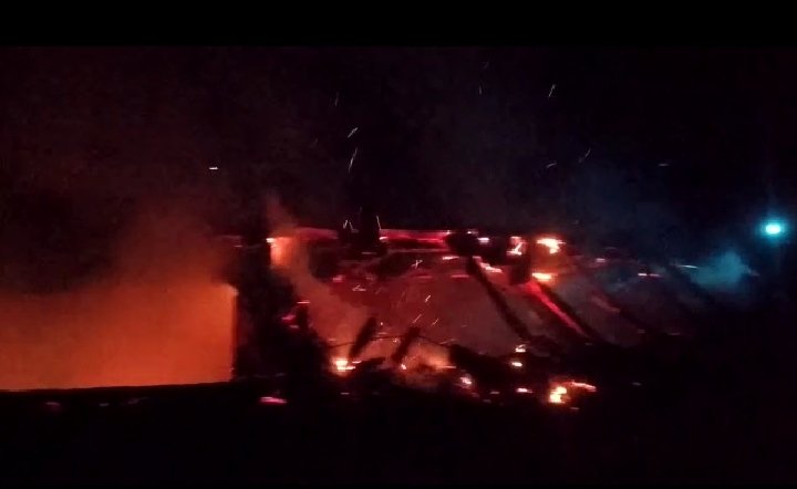 चरगवां गौशाला में भीषण अग्नि दुर्घटना : तीन जानवरों की जलकर मौत, 3 झुलसे 1 WhatsApp Image 2022 03 28 at 11.42.24 AM