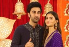 रणबीर-आलिया वेडिंग:दुल्हन आलिया के हाथों में लगी मेहंदी; करीना, करिश्मा, महेश भट्ट और पूजा समेत कई मेहमान 'वास्तु अपार्टमेंट' से निकले 17 1103705 pjimage 5