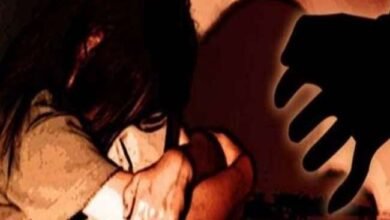 गढ़ा में 9 साल की मासूम से छेड़छाड़ : छात्र की करतूत, गोद में बैठाल रहा था, परिजनों ने देखा तो पुलिस से की शिकायत 6 11 03 2021 misdeed with child 21452191