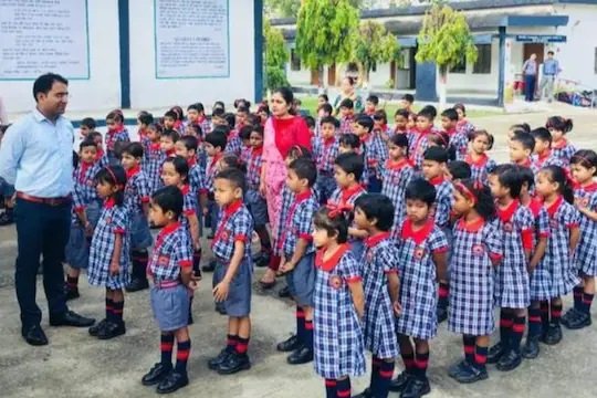 केंद्रीय विद्यालयों में अब सांसद-जिलाधिकारी कोटे से नहीं मिलेगा एडमिशन, केवीएस का बड़ा फैसला 1 13 2