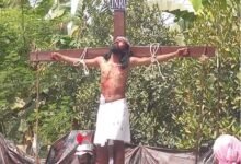 प्रभु यीशु के बलिदान को किया याद:गुड फ्राइडे में इसाई धर्मावलंबियों ने निकाली जीवंत झांकियां, गिरजाघर में की गई विशेष प्रार्थना 11 5