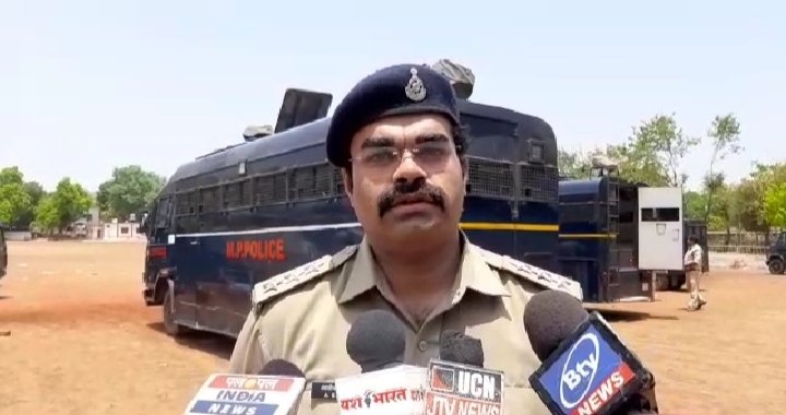 गोरखपुर में विजय यादव गैंग ने मचाया कोहराम: गैंग में शामिल ना होने पर चार लोगों पर किया हथियारों से वार 1 IMG 20220424 140059