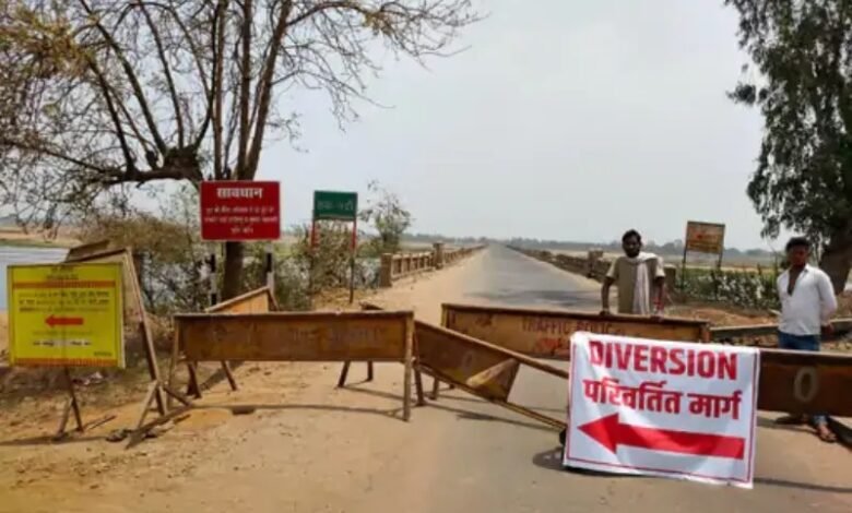 मंडला में केंद्रीय राज्यमंत्री फग्गन सिंह कुलस्ते का पायलट वाहन बस से टकराया, ड्राइवर को हल्की चोट 1 Untitled 12