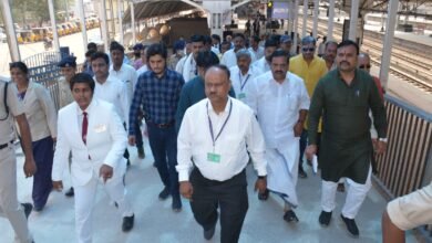 रेल यात्री सुविधा समिति के अध्यक्ष का जबलपुर आगमन : मदन महल व जबलपुर स्टेशन में देखी साफ-सफाई व्यवस्था 7 WhatsApp Image 2022 04 13 at 12.45.32 PM