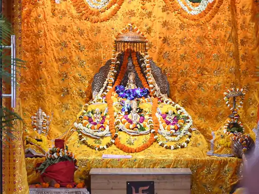 'भए प्रगट कृपाला दीन दयाला कौशल्या हितकारी : 30 लाख रामभक्तों की भीड़, फूलों से सजे 10 हजार मंदिर 1 ram lala ka darbar 1649572649