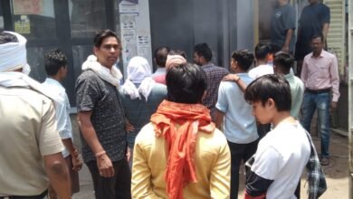 आग से भभक उठा एसबीआई एटीएम : फायर ब्रिगेड ने बमुश्किल पाया काबू 9 WhatsApp Image 2022 05 15 at 2.12.31 PM