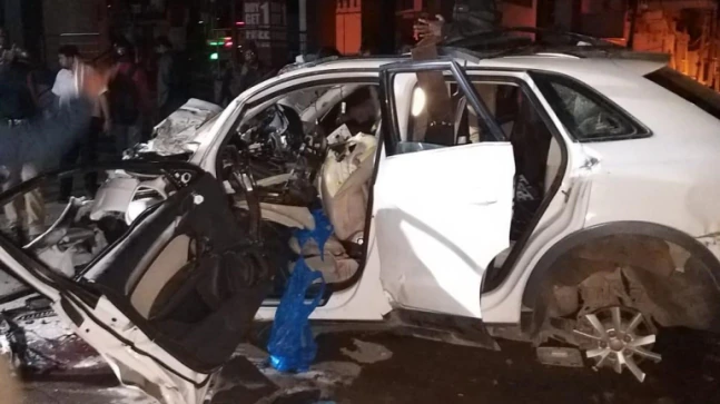 कोपरगांव के पास भीषण हादसा, 7 लोगों की मौके पर मौत 1 car 2 647x363 1