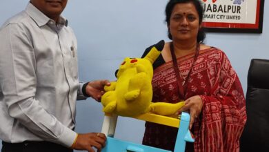 खिलौना बैंक में खिलौने दान करने के लिए शहरवासियों में दिखा उत्साह- न सिर्फ पुराने खिलौने दान किये, बल्कि बाजारों से नए खिलौने खरीदकर भी किया लोगों ने दान 6 d0df2c3c 93ef 473b b574 bc50809db1f9